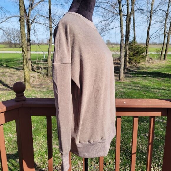 Women's Brown Round Neck Long Sleeve Dropped Shoulder Pullover Sweatshirt, Med - Picture 2 of 12